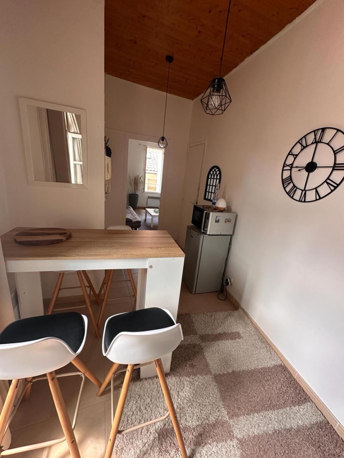Quartier Cathedrale Cosy & Modern Apartment เบซิเยร์ ภายนอก รูปภาพ